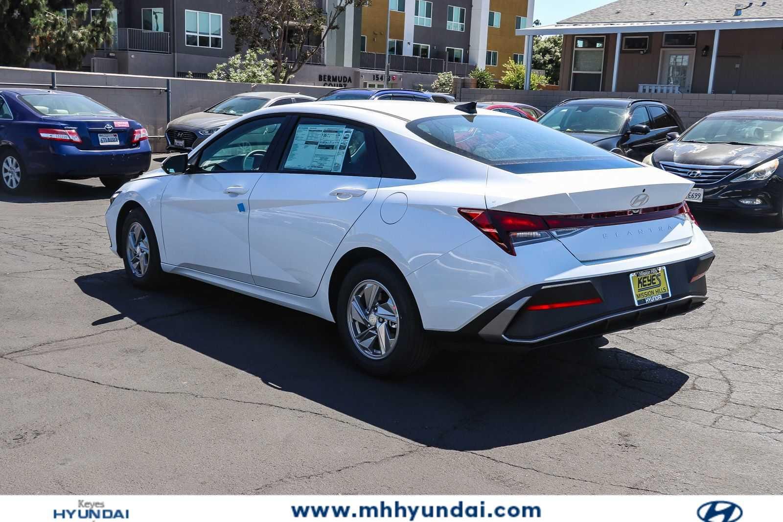 Thumbnail: 2026 Hyundai Elantra - 2