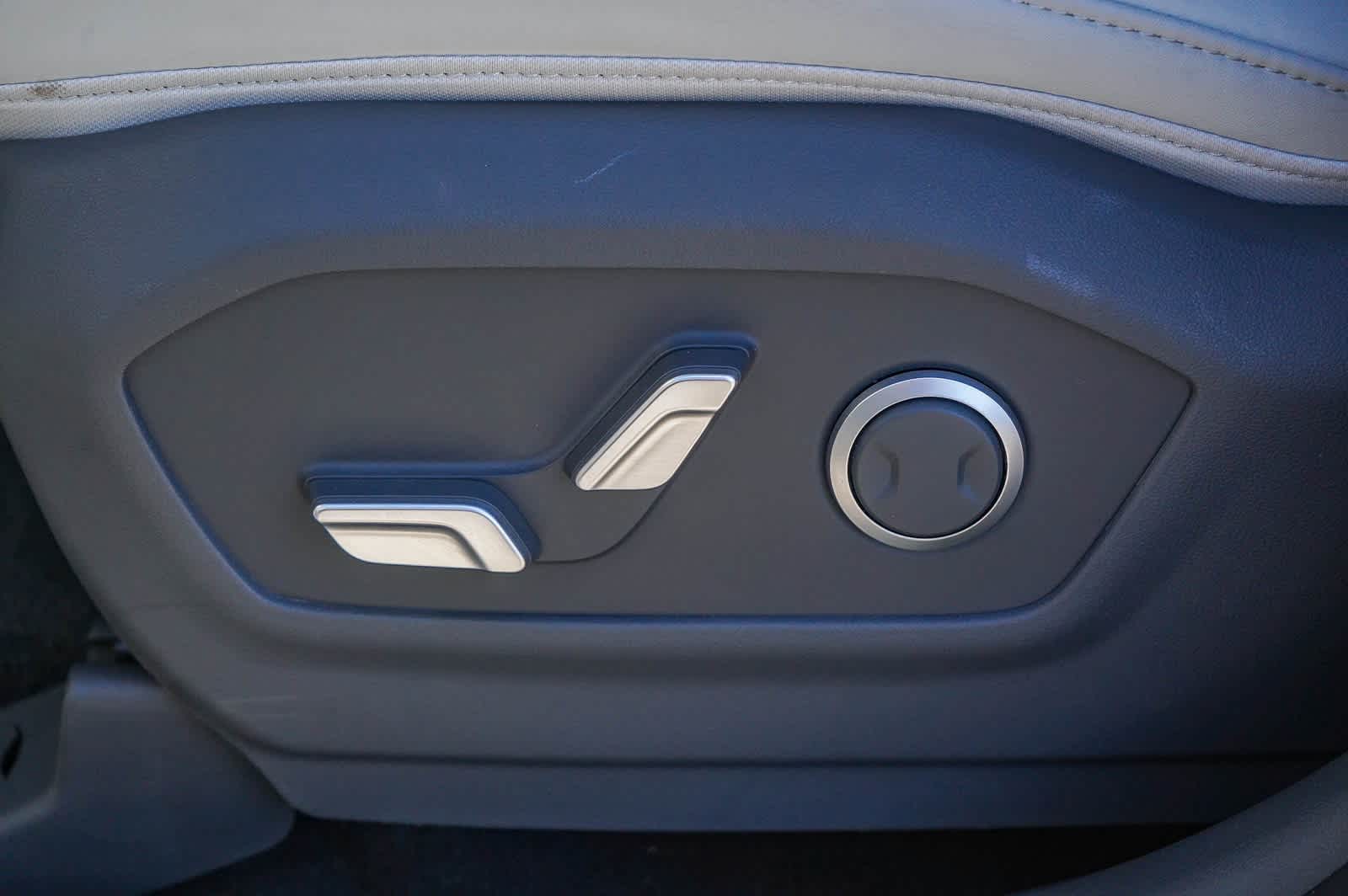 Thumbnail: 2025 Hyundai Santa Fe - 21