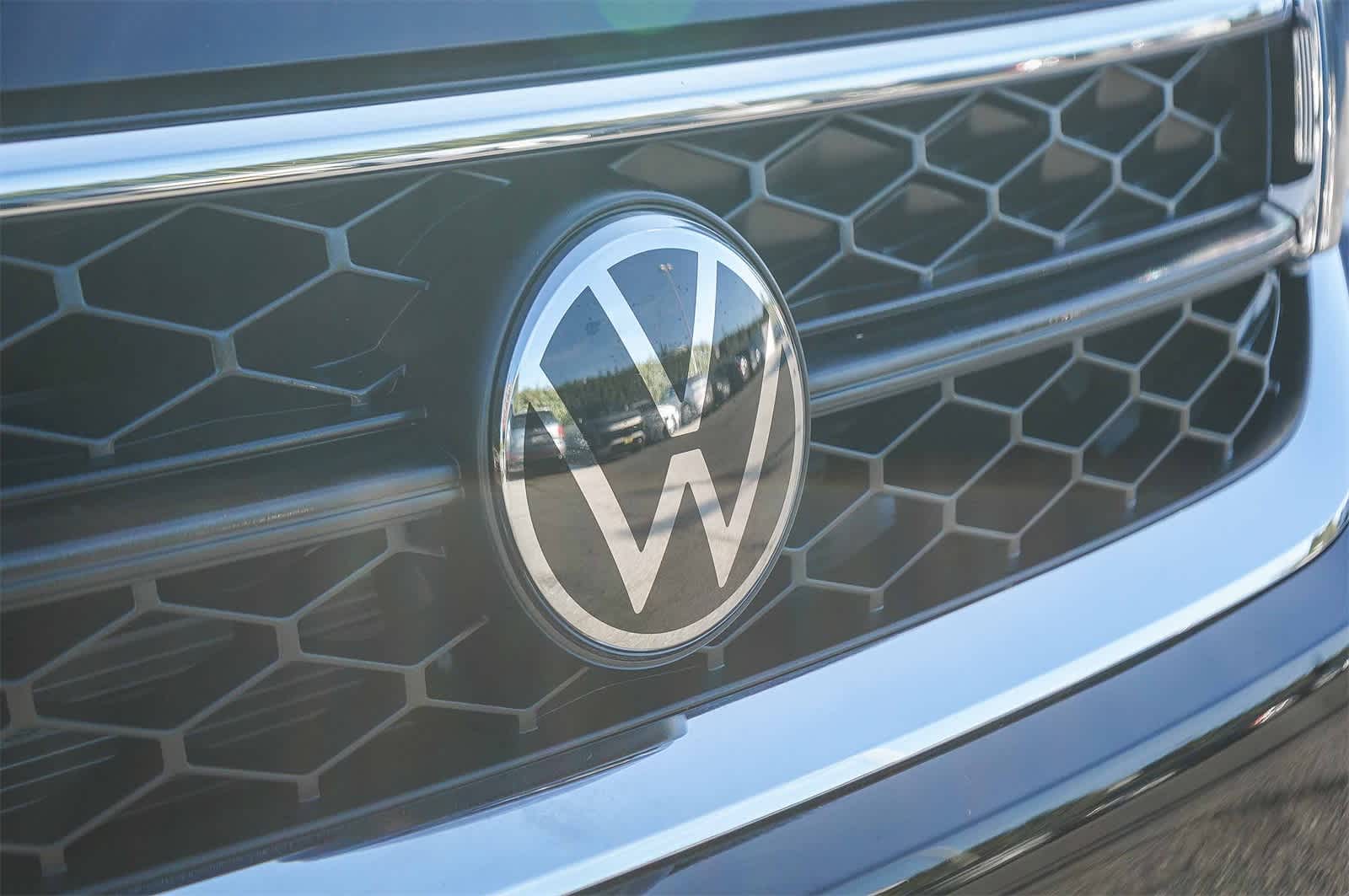 Thumbnail: 2024 Volkswagen Taos - 11