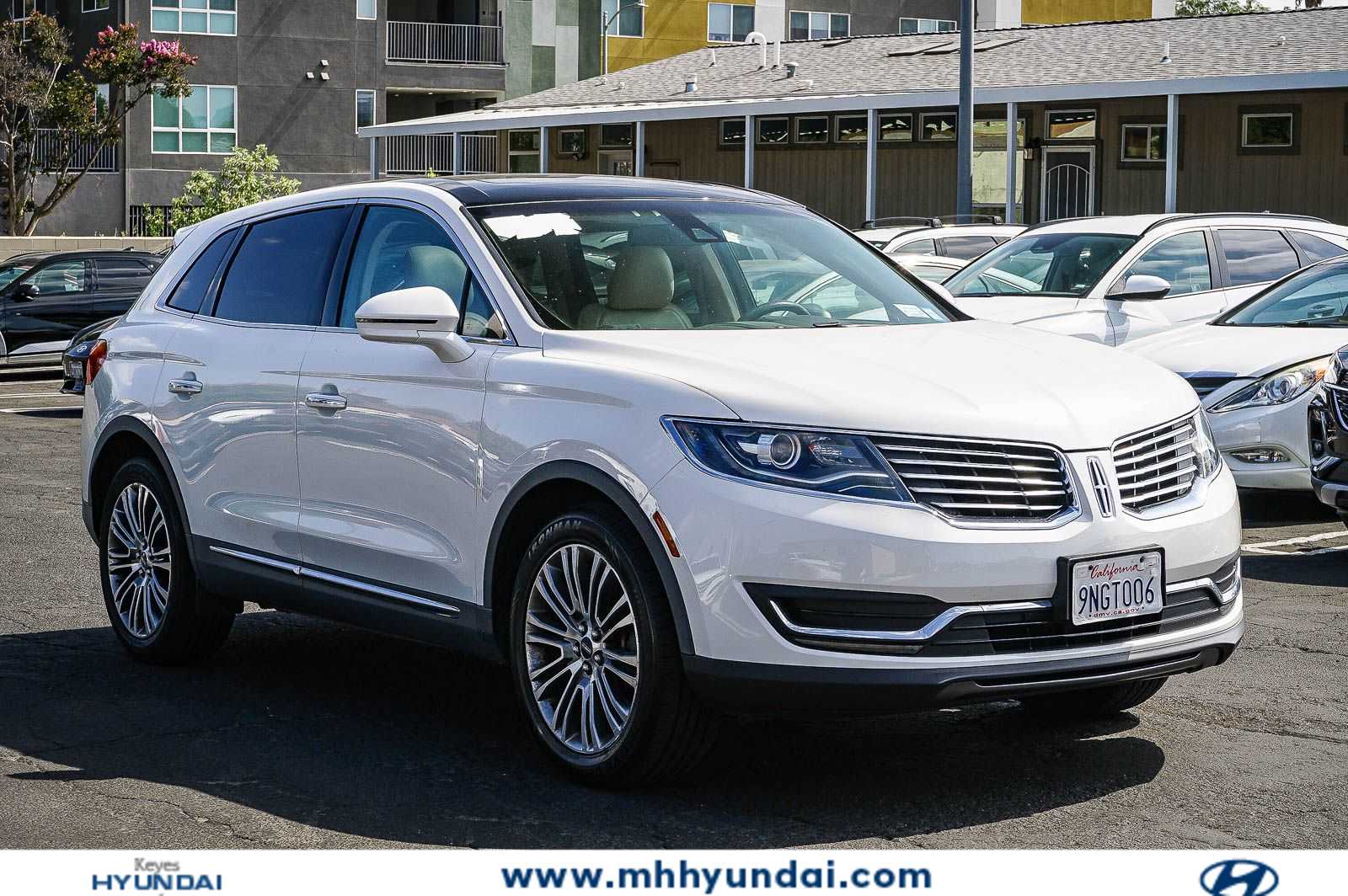 Thumbnail: 2016 Lincoln MKX - 4