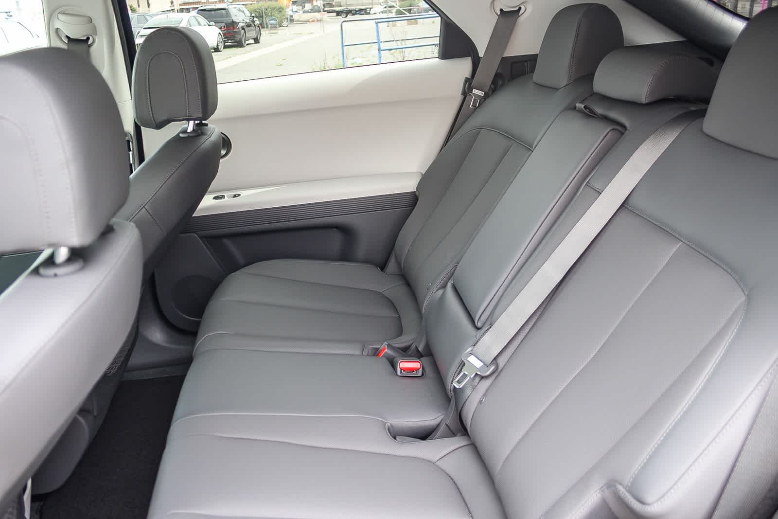 2025 Hyundai Ioniq 5 SEL 14