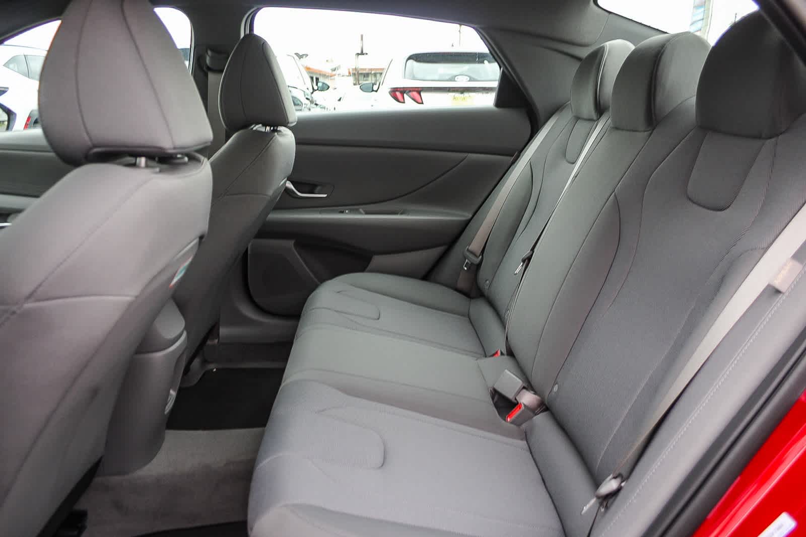 Thumbnail: 2025 Hyundai Elantra - 17