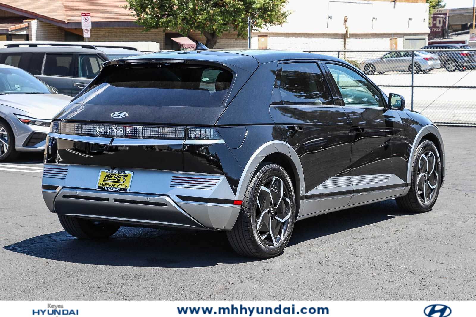 Thumbnail: 2024 Hyundai Ioniq 5 - 3