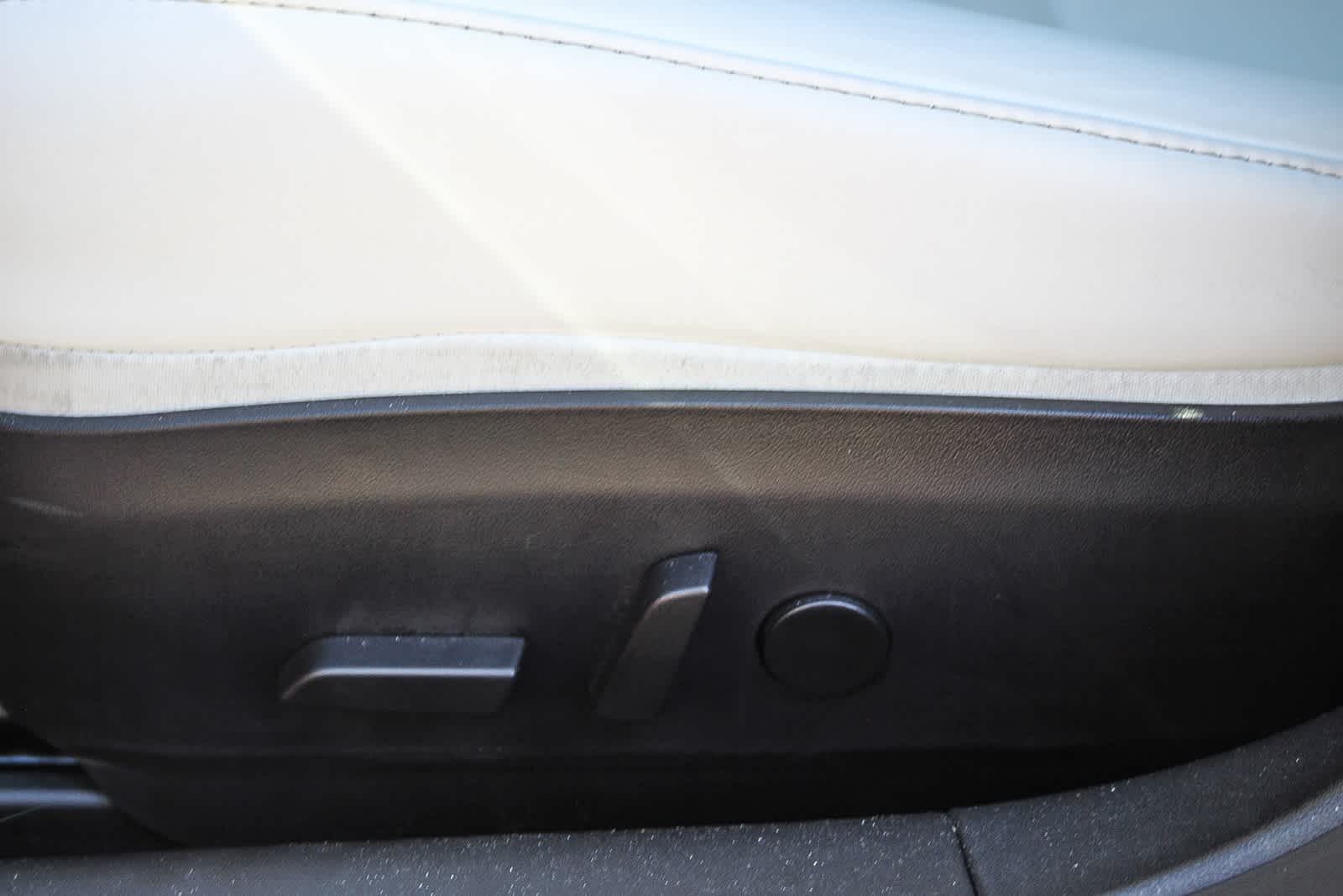 Thumbnail: 2020 Tesla Model 3 - 21