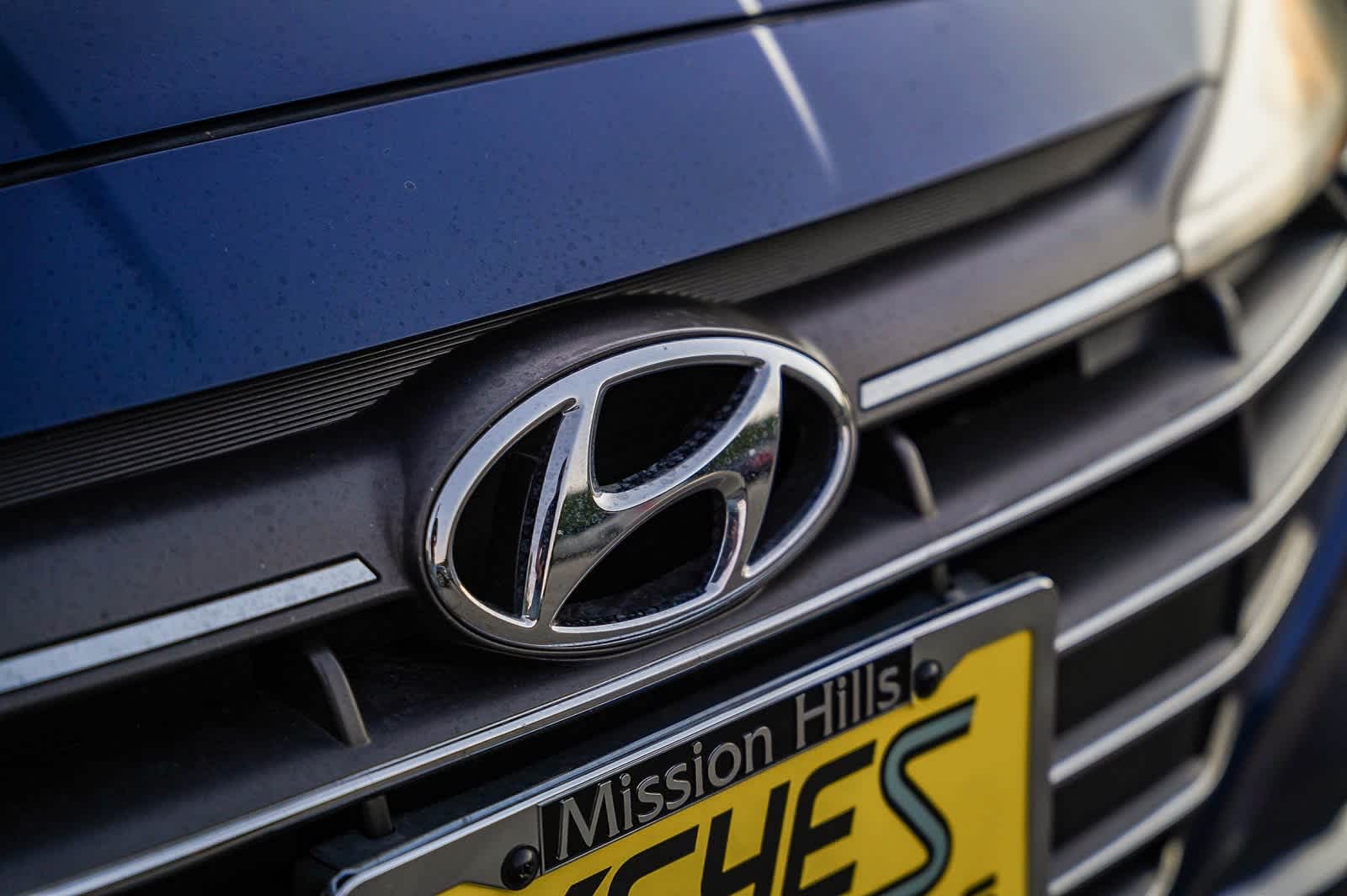 Thumbnail: 2020 Hyundai Elantra - 11