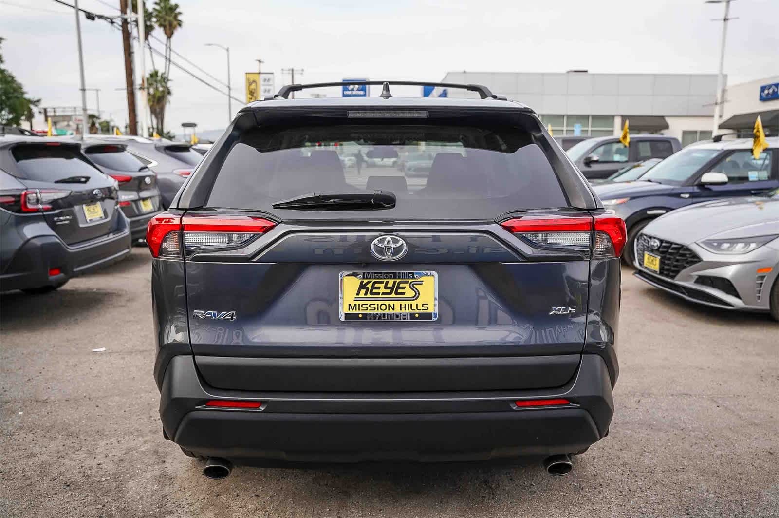 Thumbnail: 2023 Toyota RAV4 - 9