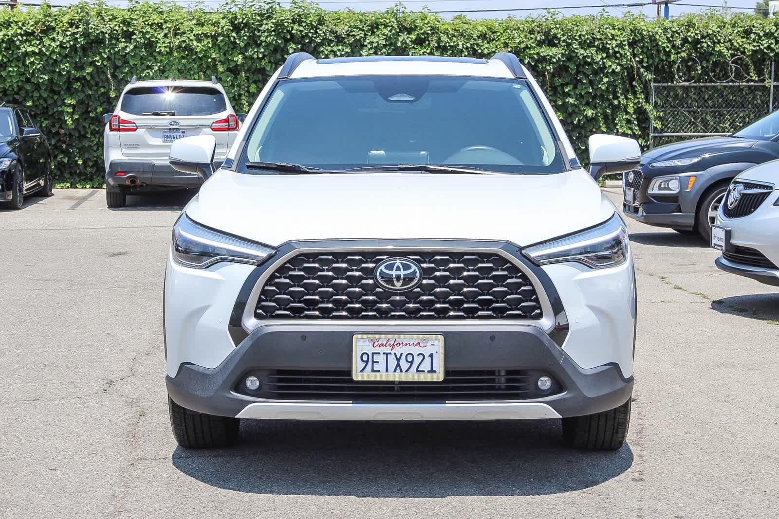 2023 Toyota Corolla Cross XLE 2