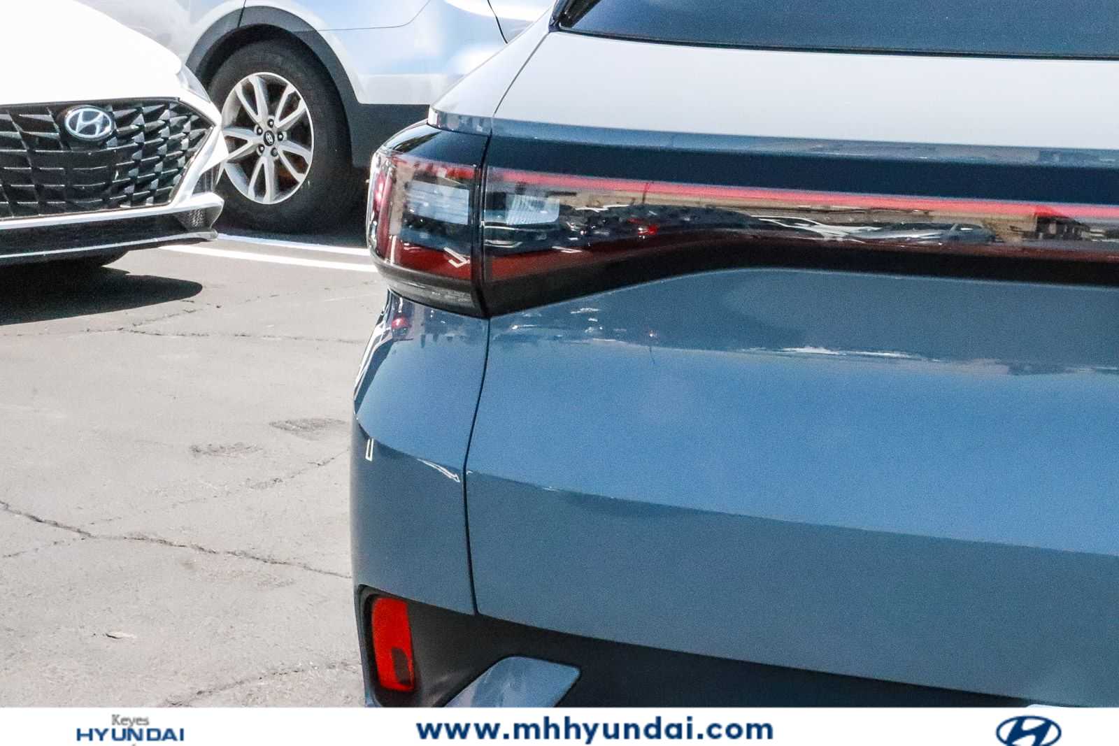 Thumbnail: 2022 Volkswagen ID.4 - 10