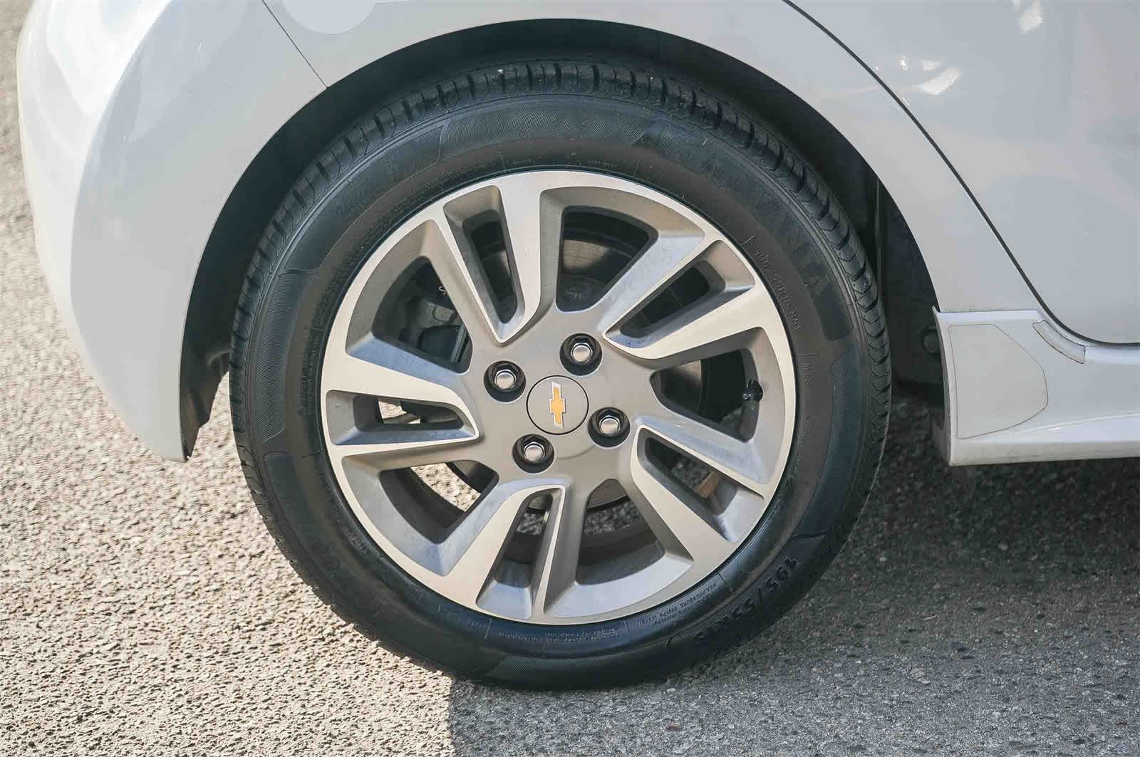 Thumbnail: 2014 Chevrolet Spark - 5