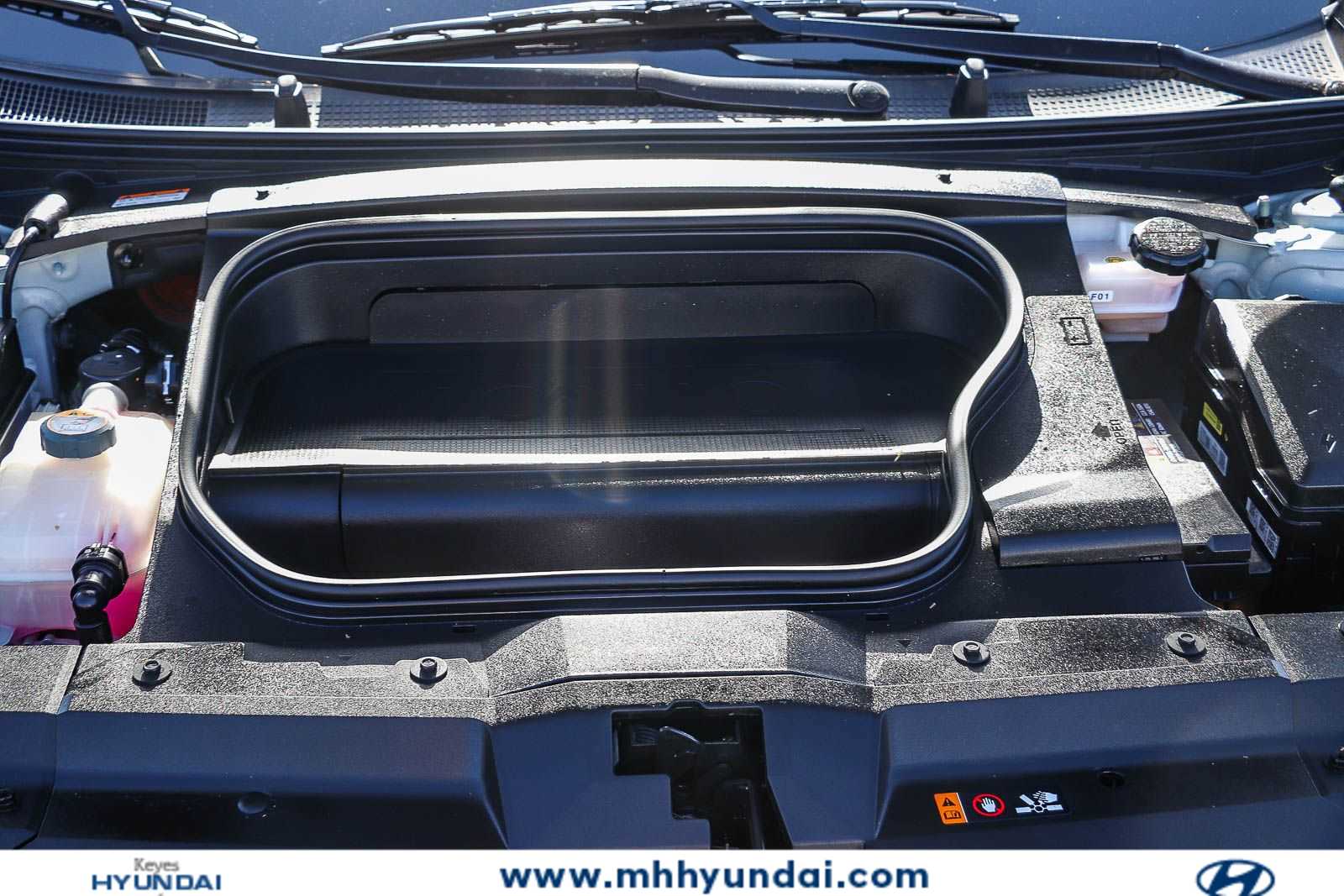 Thumbnail: 2023 Hyundai Ioniq 6 - 26