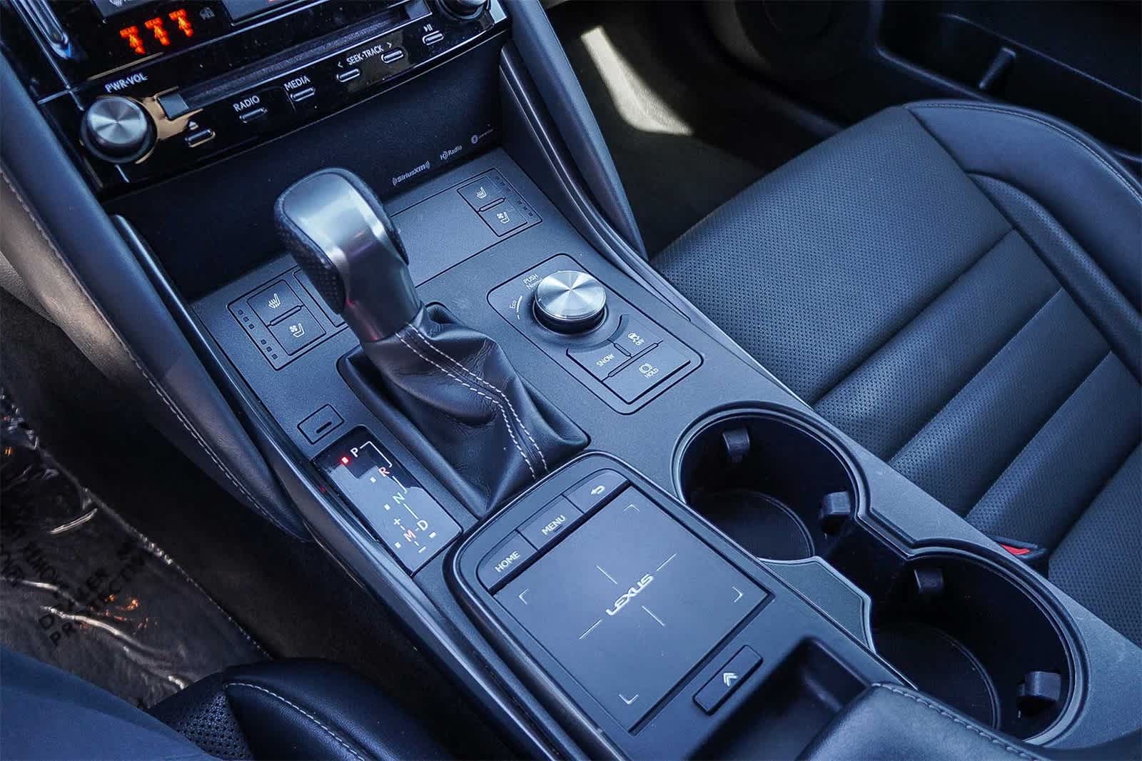 Thumbnail: 2022 Lexus IS - 18