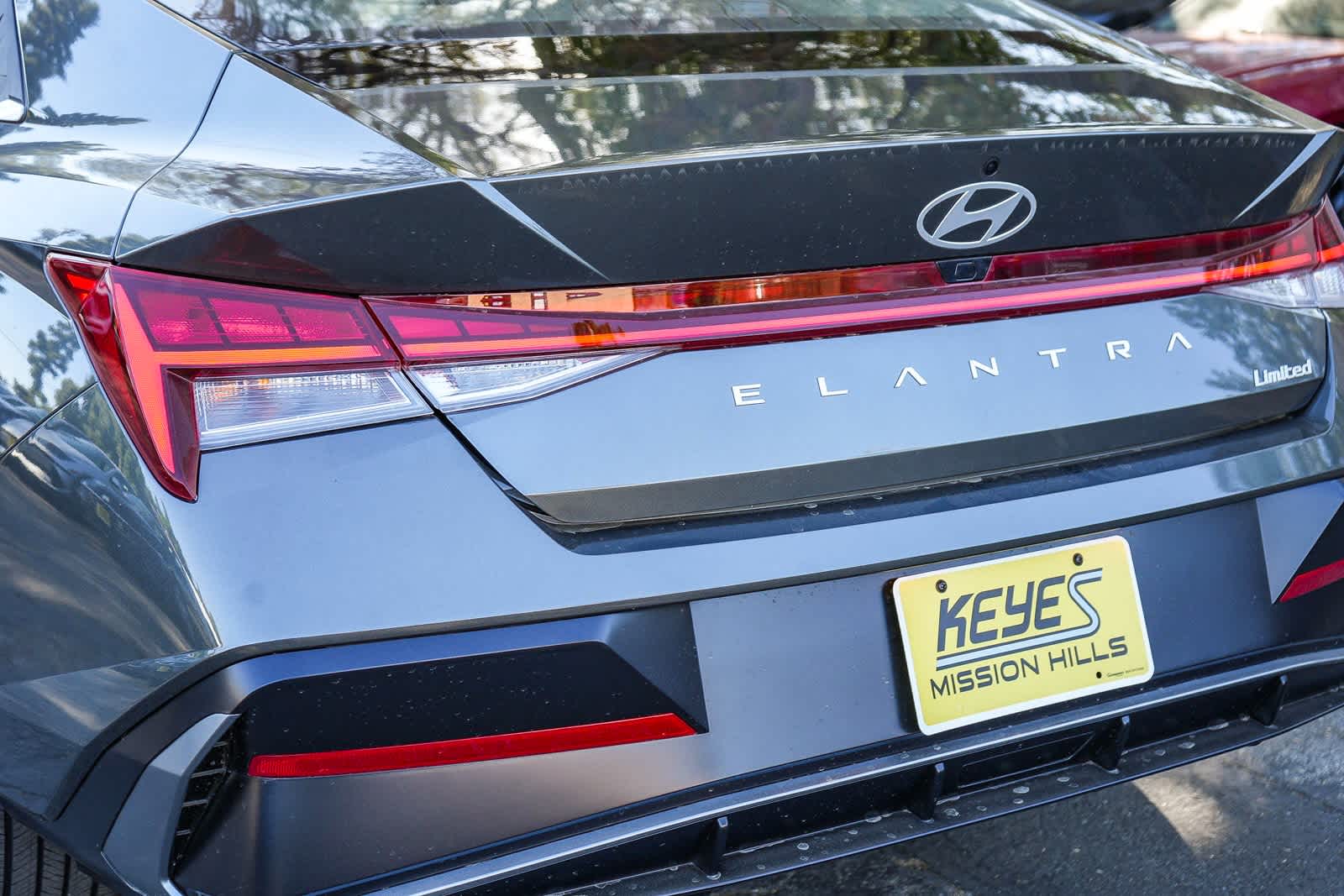 Thumbnail: 2025 Hyundai Elantra - 11