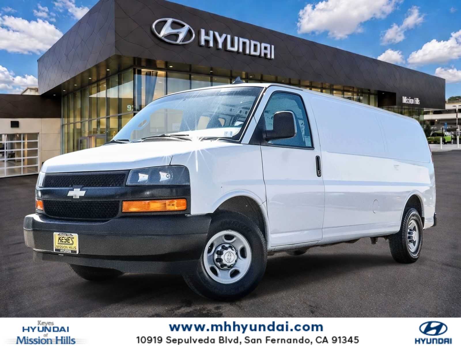 2020 Chevrolet Express 2500 -
                  San Fernando, CA