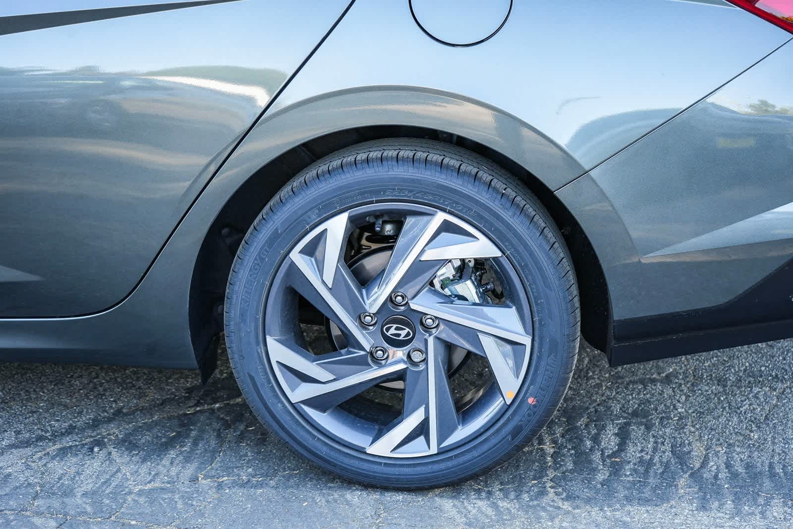 Thumbnail: 2025 Hyundai Elantra - 15