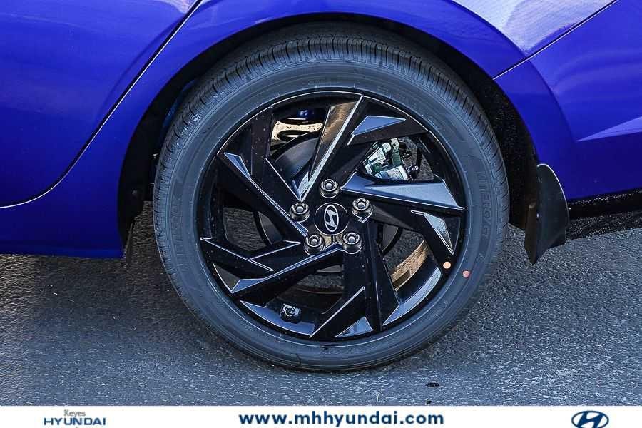 Thumbnail: 2026 Hyundai Elantra - 11