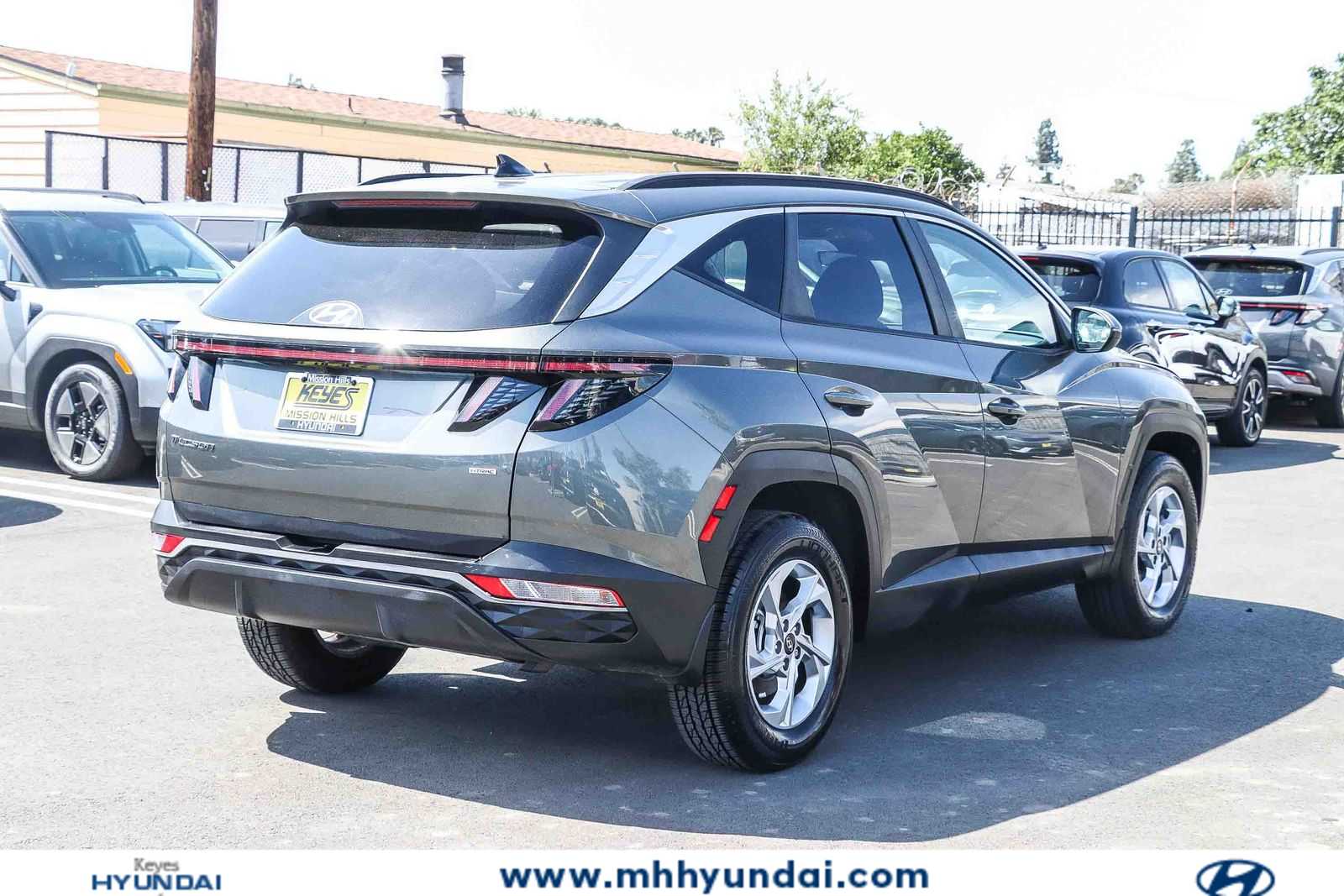 Thumbnail: 2022 Hyundai Tucson - 4