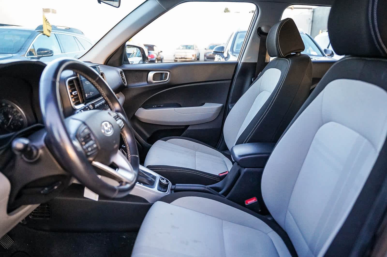 Thumbnail: 2022 Hyundai Venue - 18