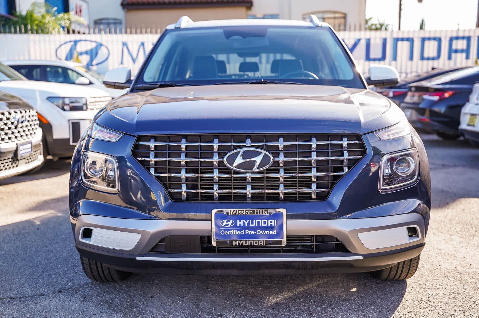 Thumbnail: 2023 Hyundai Venue - 2