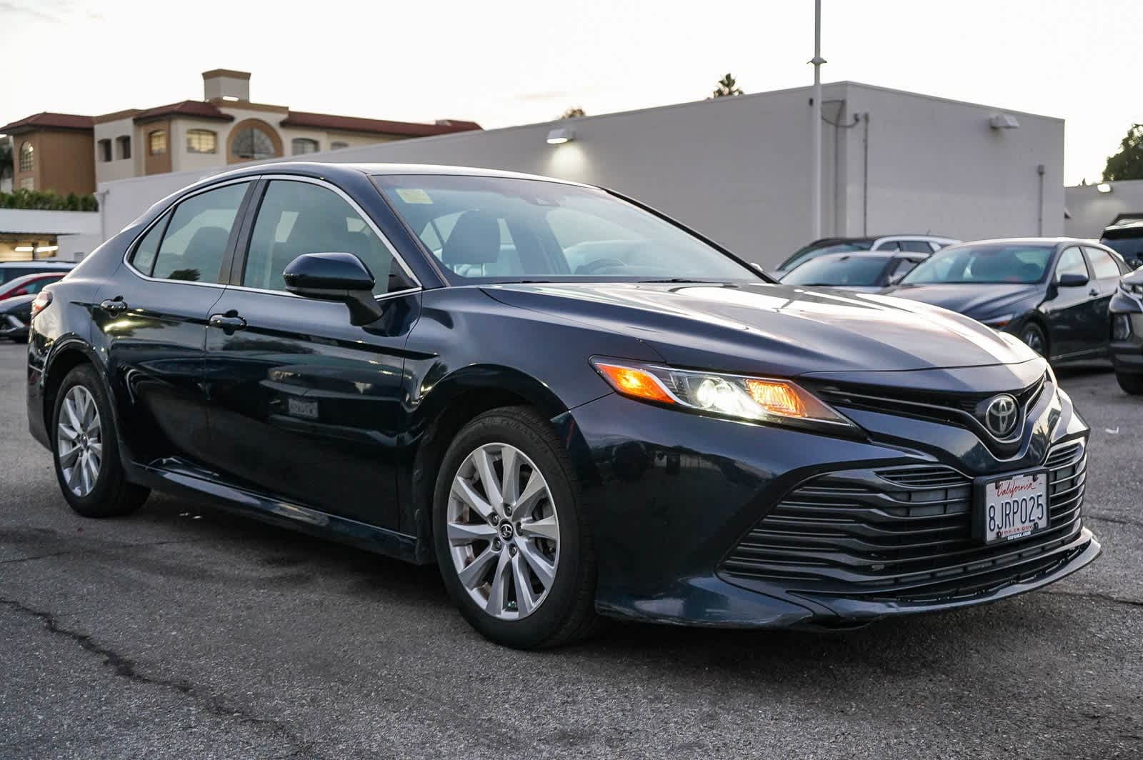 Thumbnail: 2018 Toyota Camry - 3