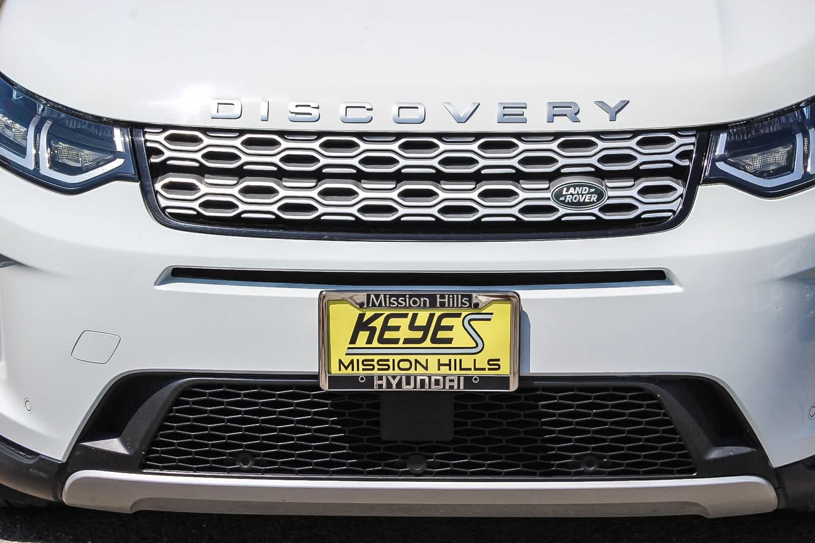 Thumbnail: 2022 Land Rover Discovery Sport - 11