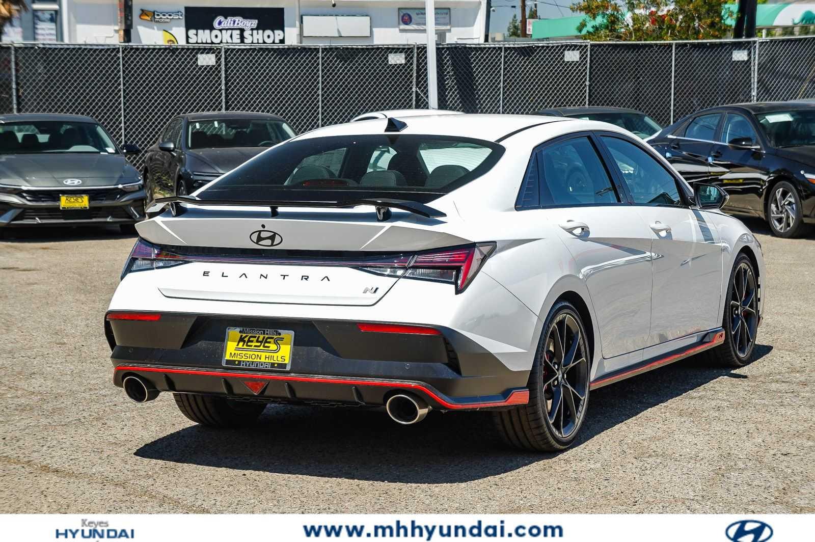 Thumbnail: 2026 Hyundai Elantra - 4
