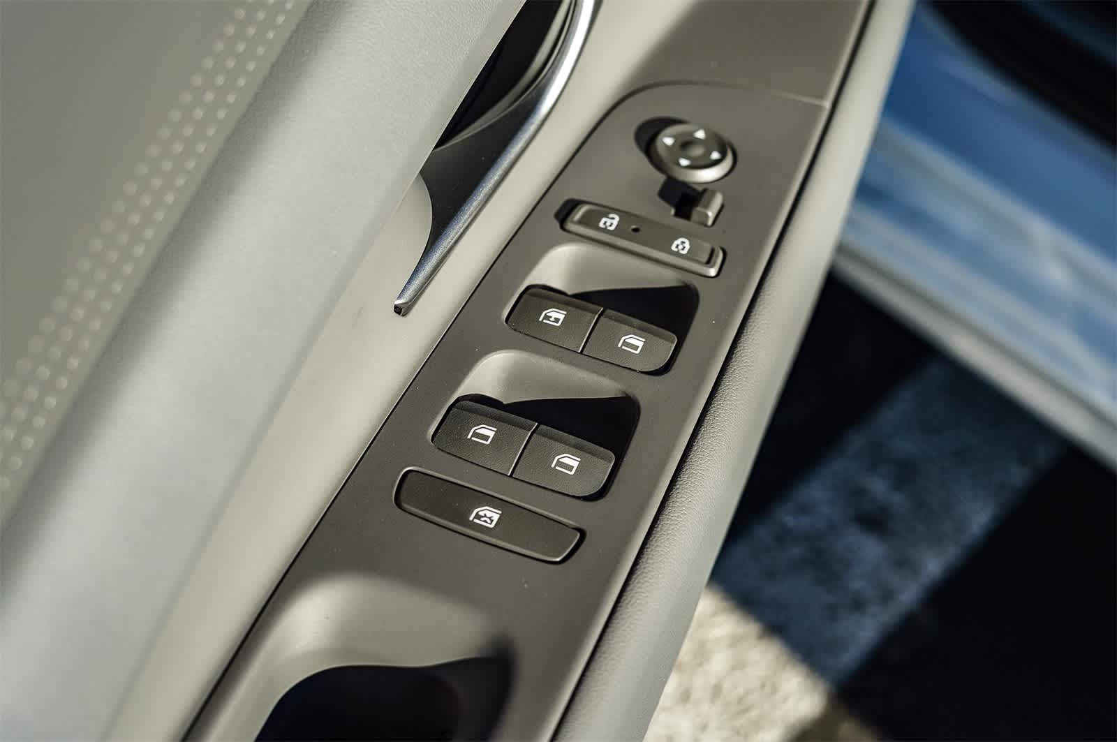 Thumbnail: 2025 Hyundai Elantra - 24