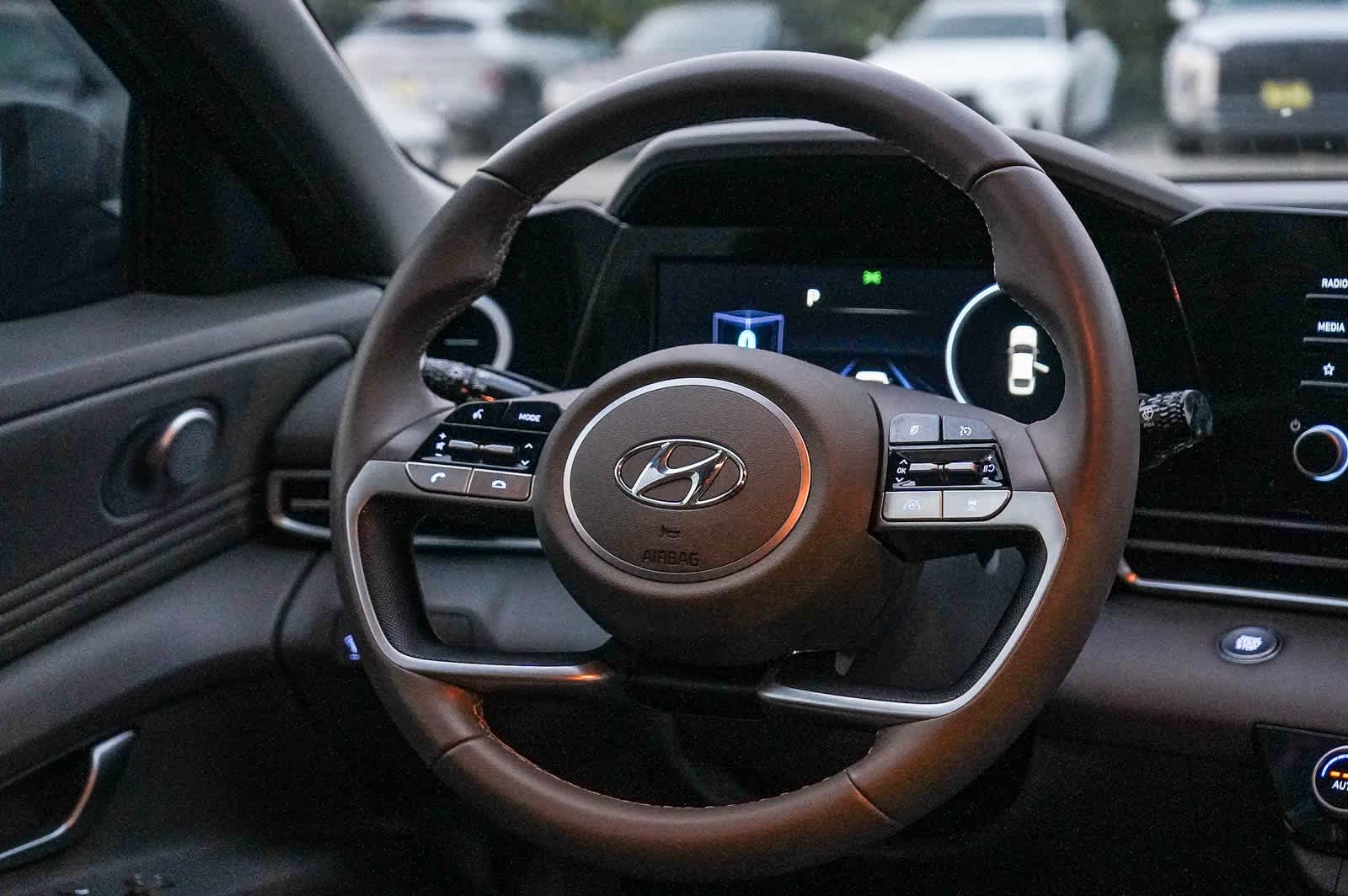 Thumbnail: 2022 Hyundai Elantra - 15