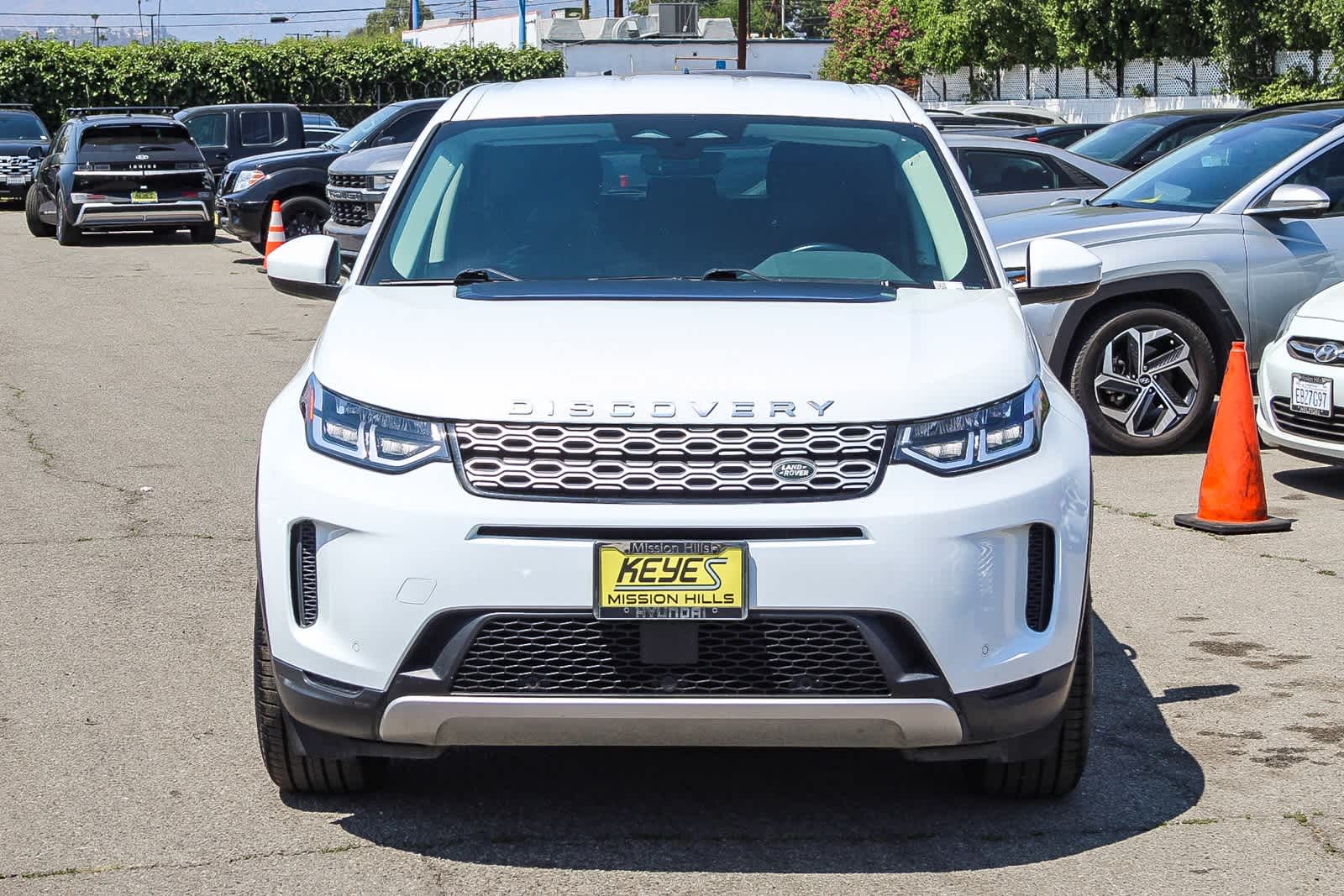 Thumbnail: 2022 Land Rover Discovery Sport - 2