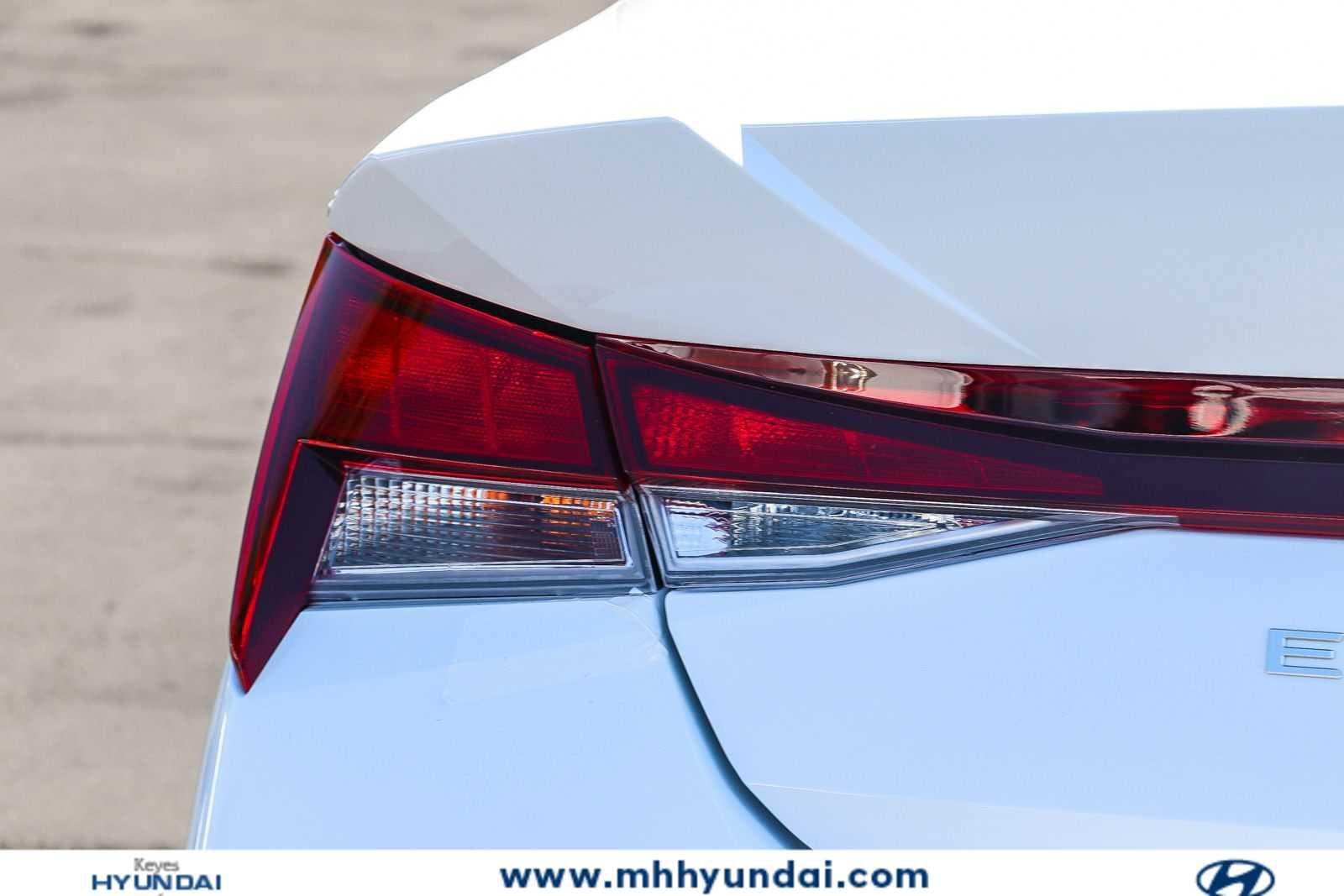 Thumbnail: 2026 Hyundai Elantra - 10