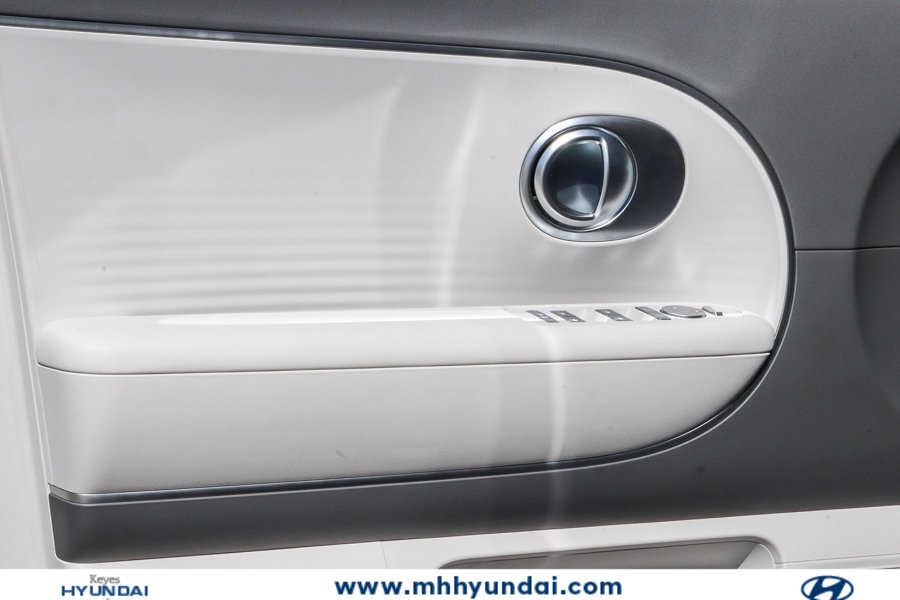 2026 Hyundai IONIQ 9 SE - Photo 22