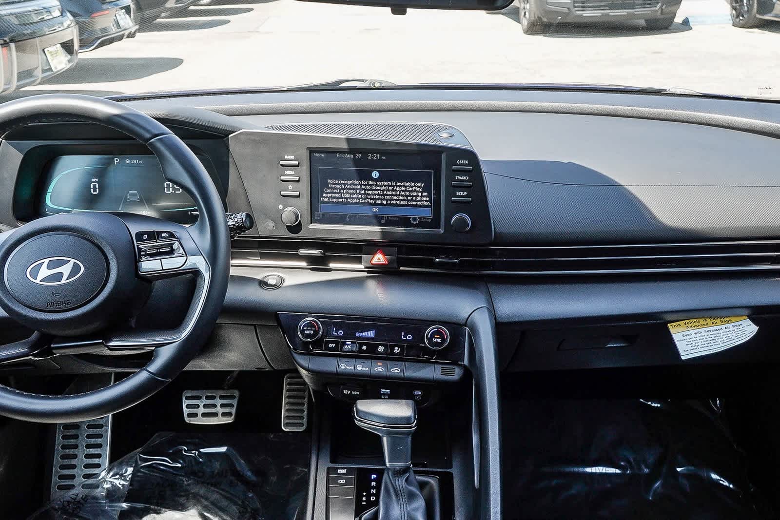 Thumbnail: 2025 Hyundai Elantra - 12