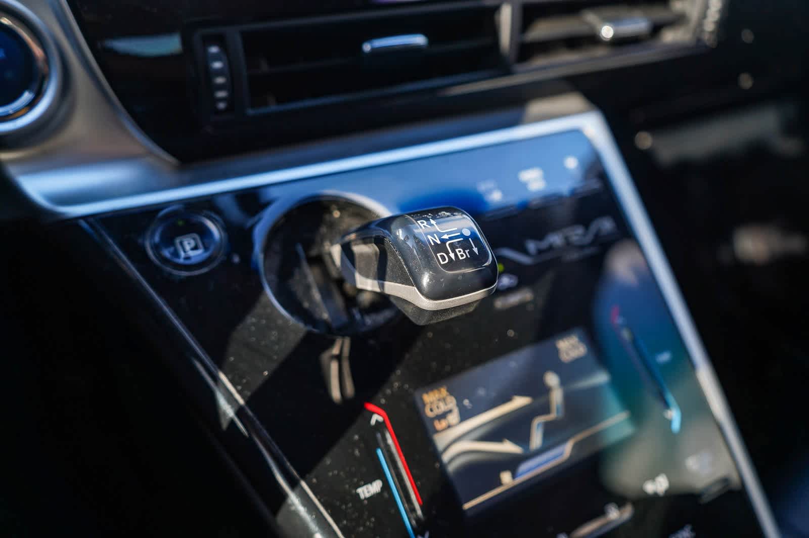 Thumbnail: 2017 Toyota Mirai - 22
