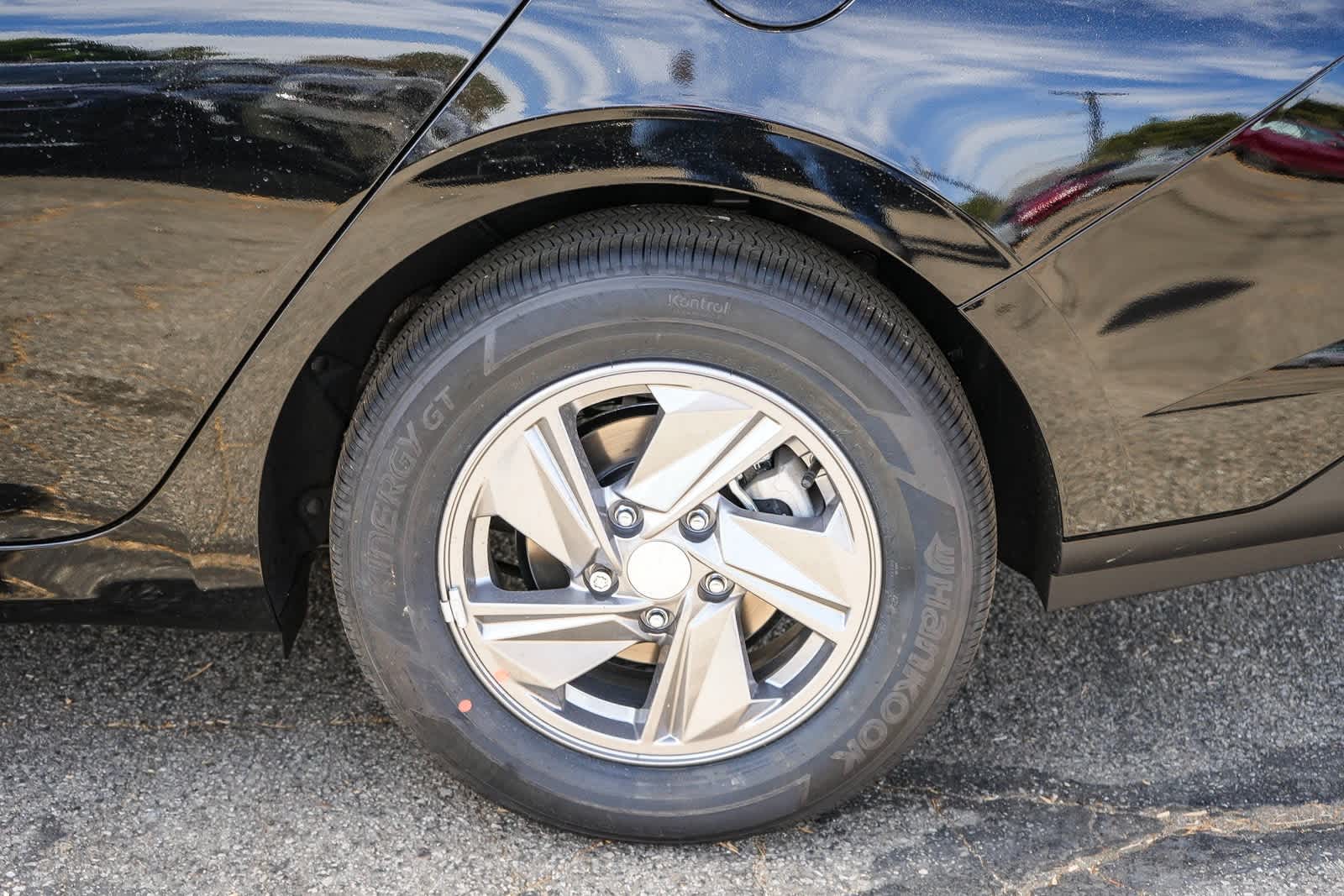 Thumbnail: 2025 Hyundai Elantra - 14