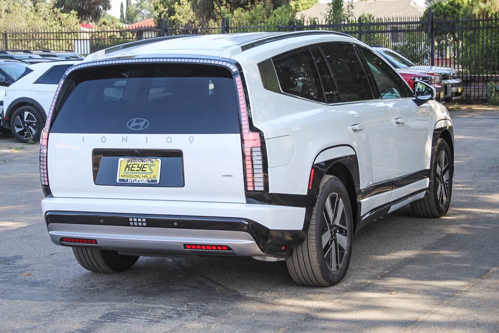 Thumbnail: 2026 Hyundai Ioniq - 4