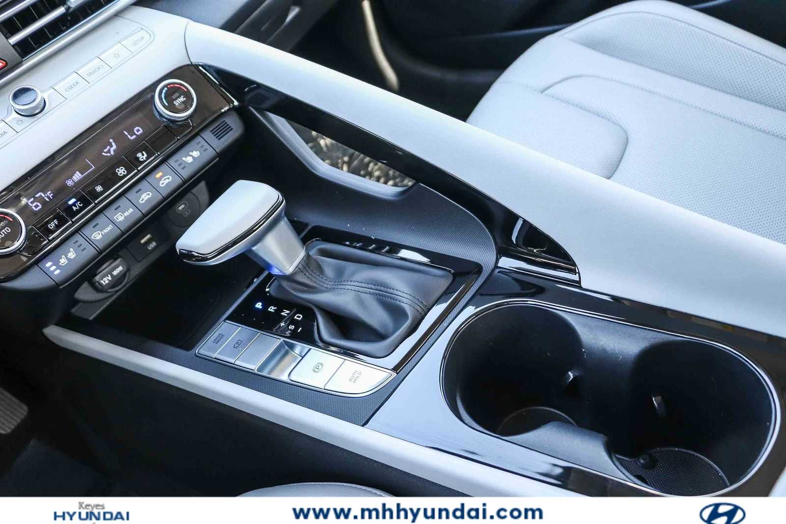 Thumbnail: 2025 Hyundai Elantra - 21