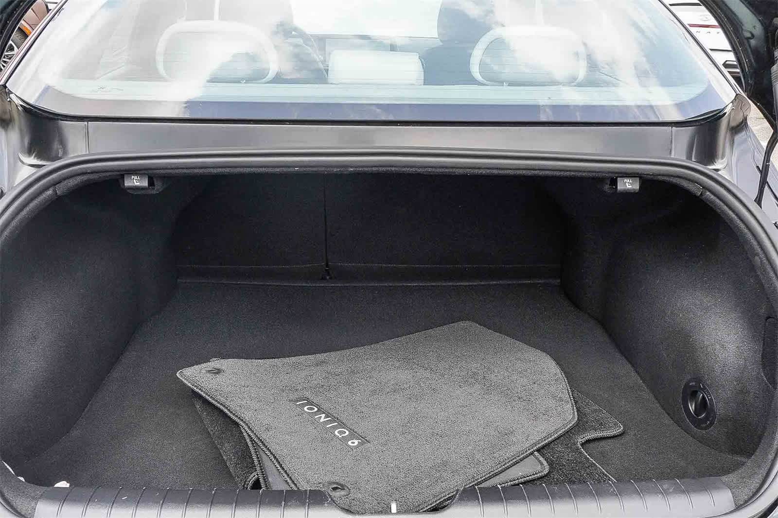 Thumbnail: 2024 Hyundai Ioniq 6 - 24