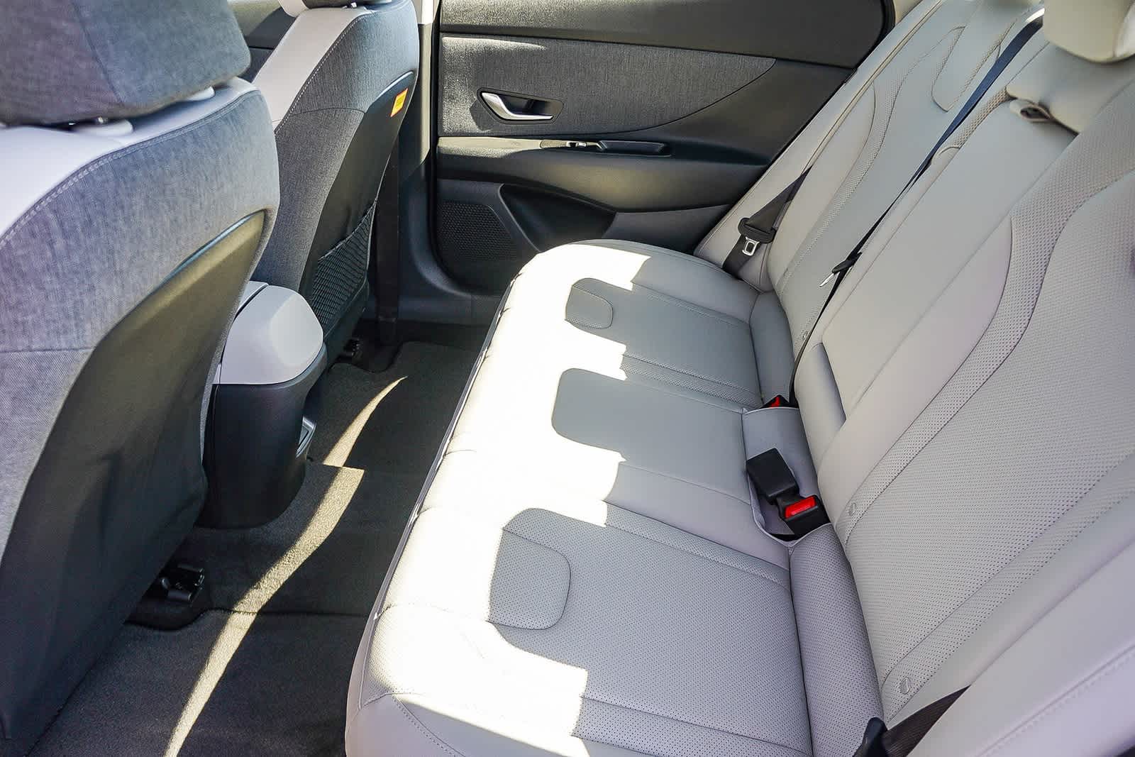 Thumbnail: 2025 Hyundai Elantra - 23