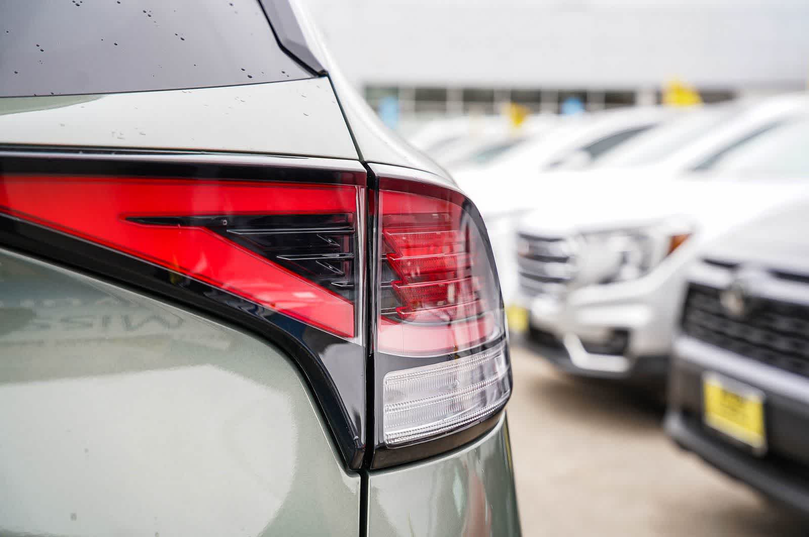 Thumbnail: 2023 Kia Sportage - 11