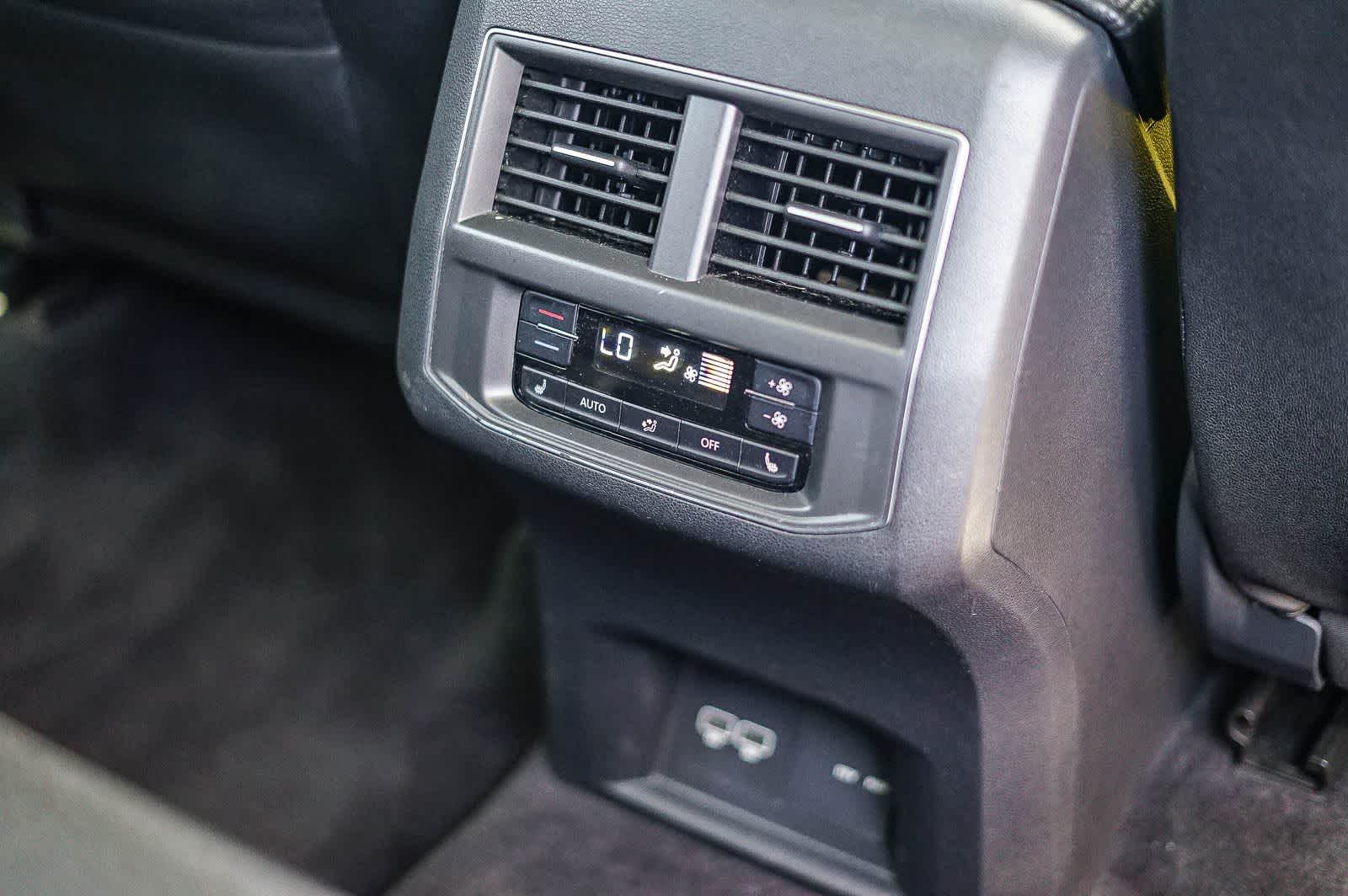 Thumbnail: 2018 Volkswagen Atlas - 17