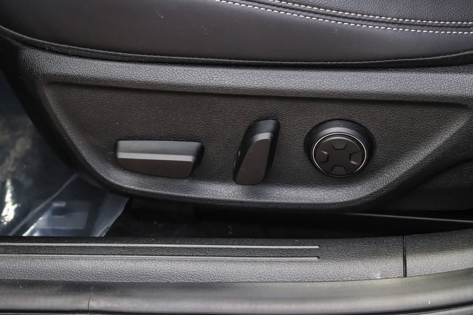 Thumbnail: 2026 Genesis G70 - 19