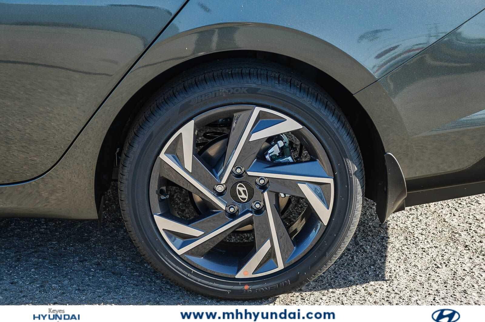 Thumbnail: 2026 Hyundai Elantra - 11