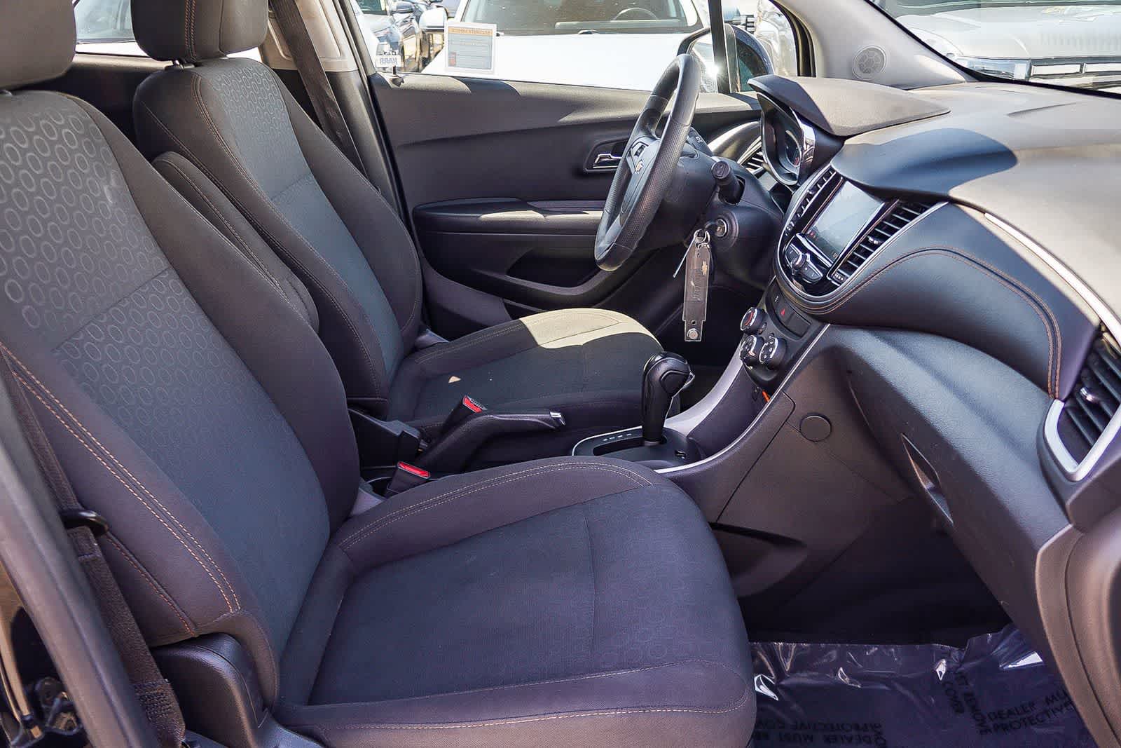 Thumbnail: 2020 Chevrolet Trax - 18