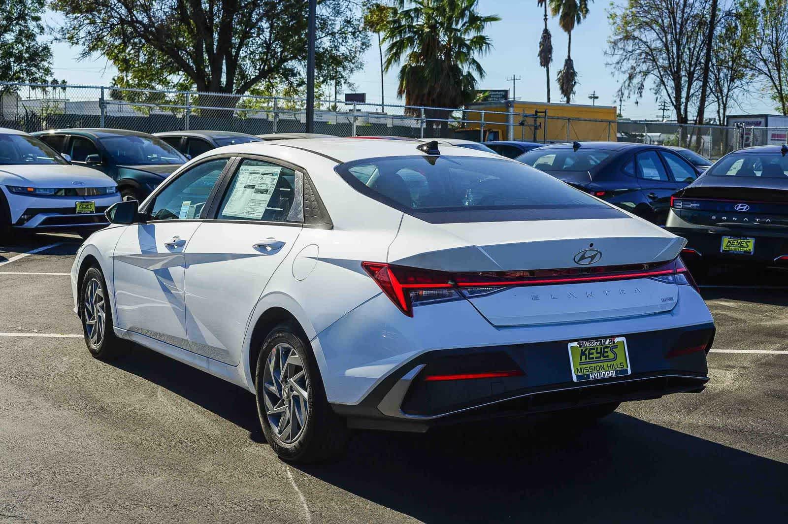 Thumbnail: 2026 Hyundai Elantra - 2