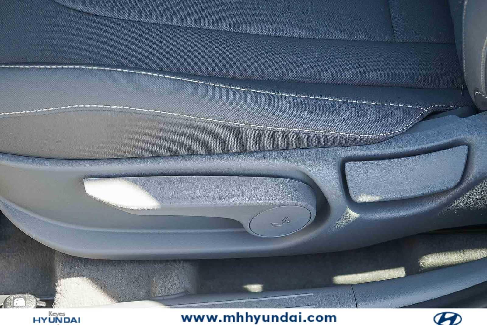 Thumbnail: 2026 Hyundai Elantra - 25