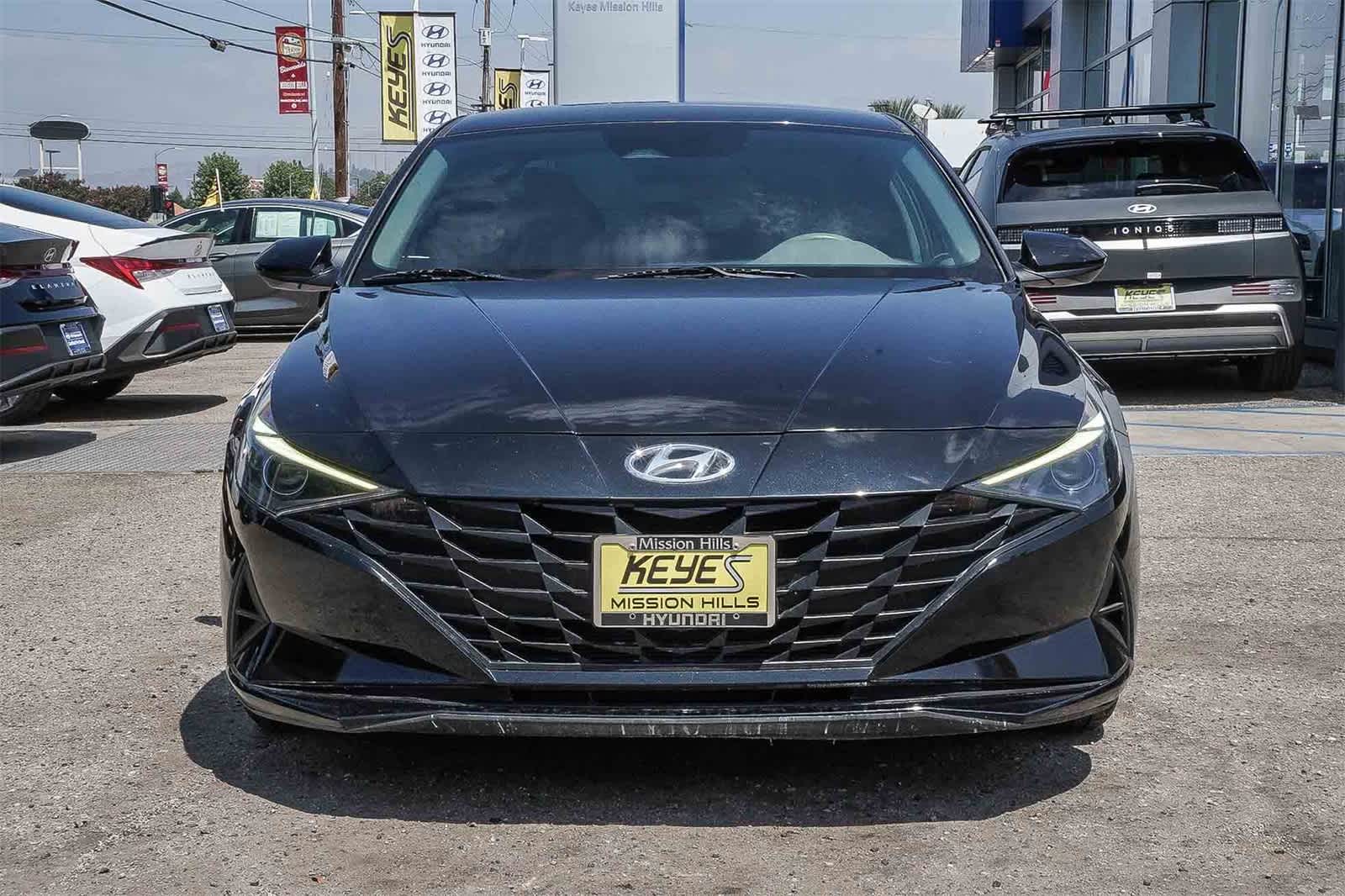 Thumbnail: 2022 Hyundai Elantra - 2