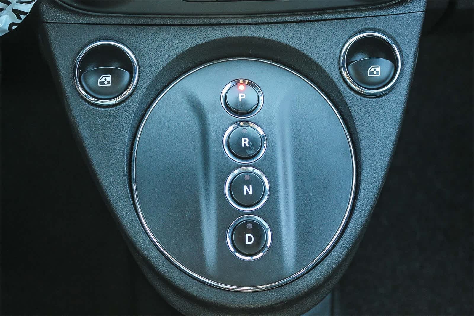 Thumbnail: 2019 Fiat 500e - 17