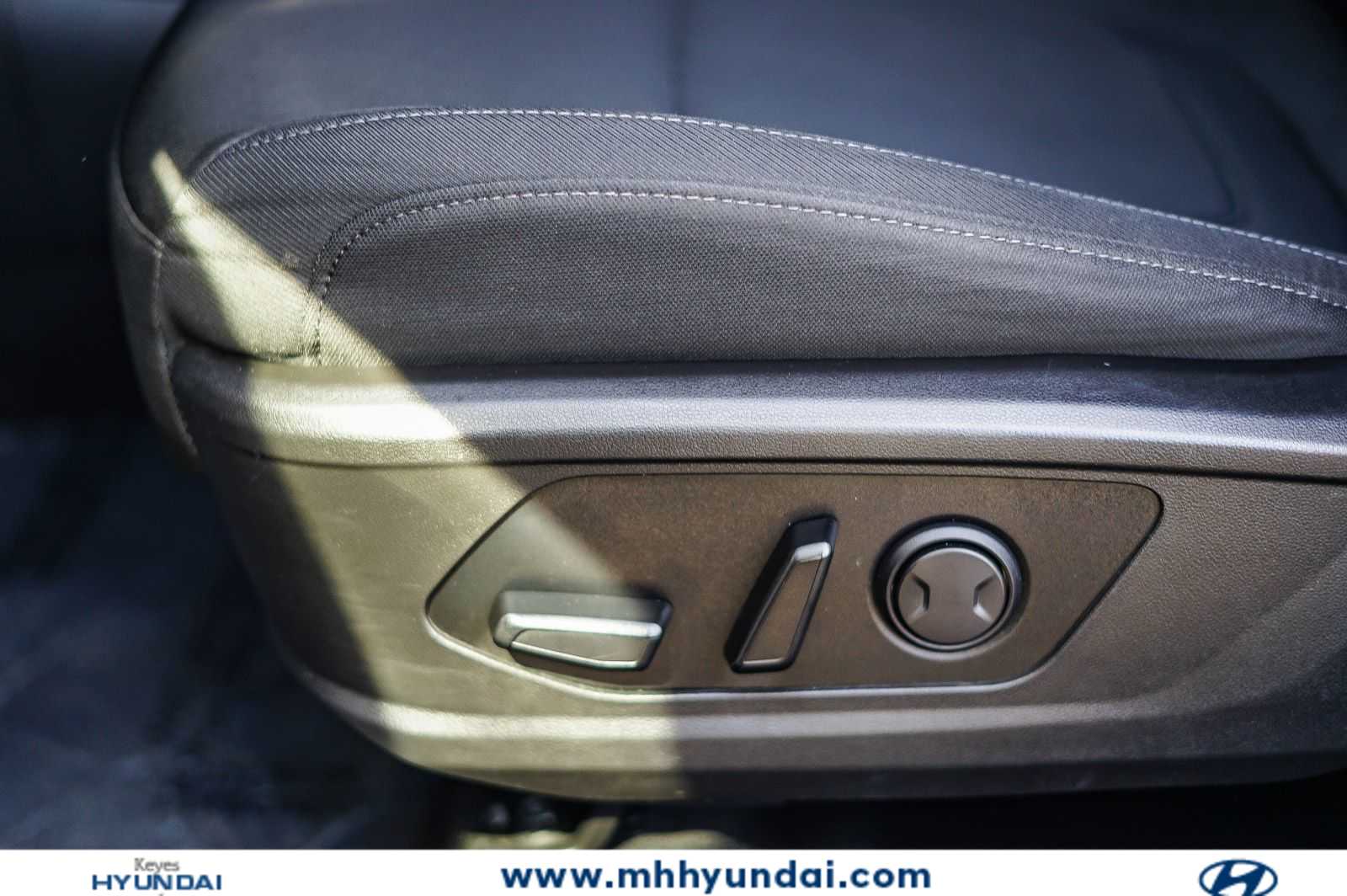 Thumbnail: 2023 Hyundai Tucson - 19