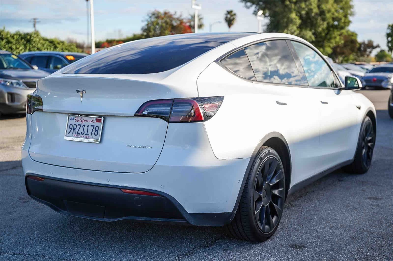 Thumbnail: 2022 Tesla Model Y - 9