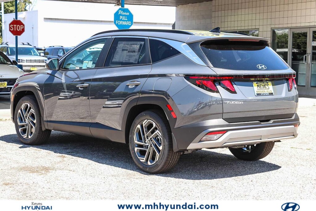 New 2026 Hyundai Tucson SEL Plus FWD SUV