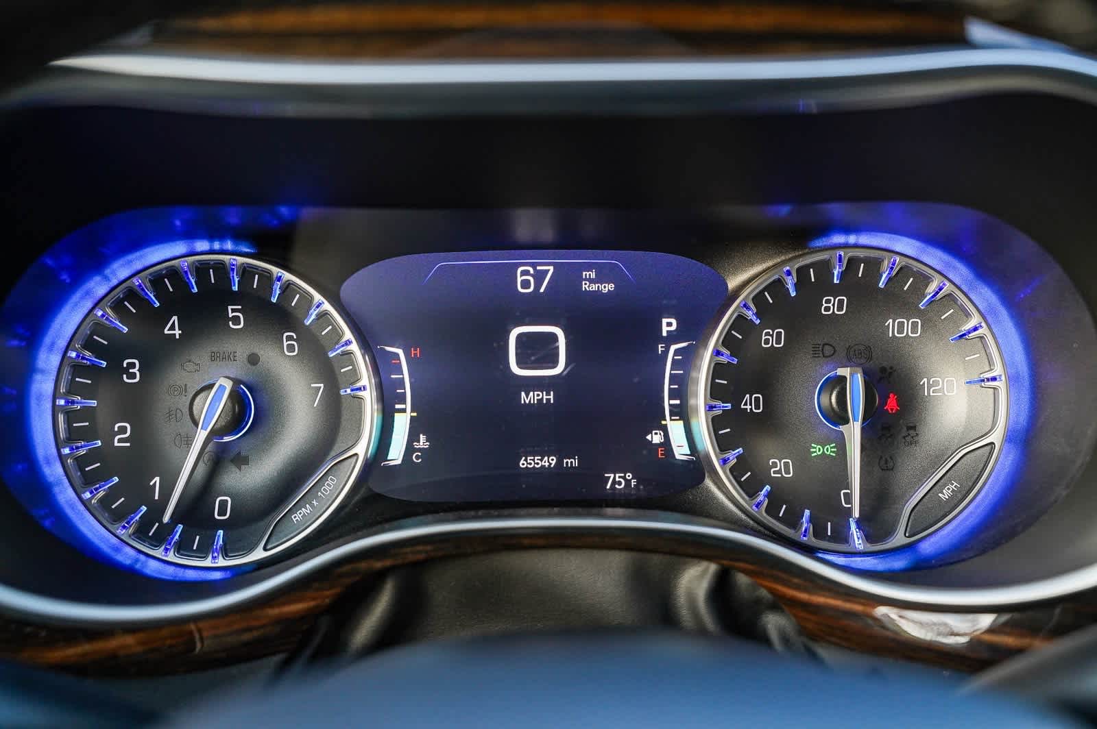 Thumbnail: 2023 Chrysler Pacifica - 23